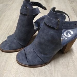 G by Guess Pearrl2 Ankle Sandals Size 8 Blue